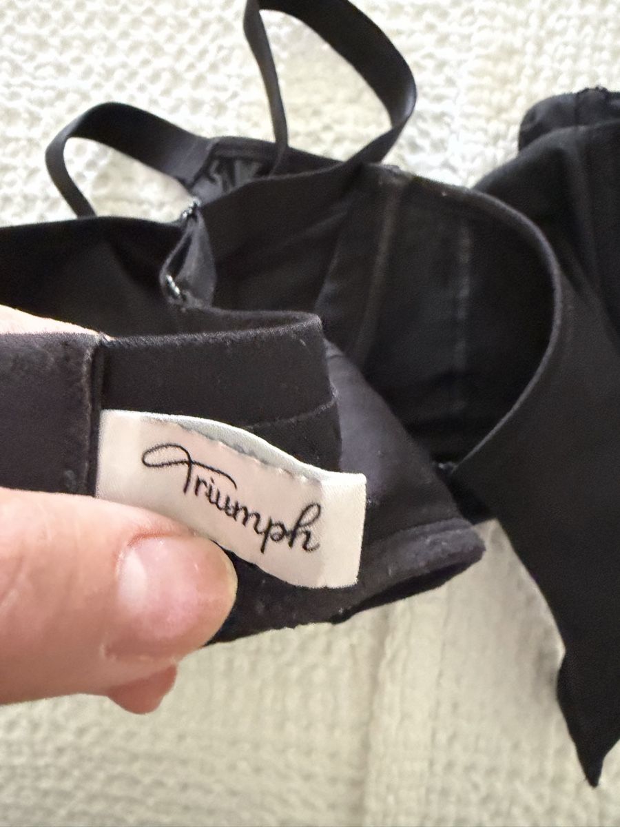 Triumph Altra biancheria intima: Bh Triumph 90D  – Usato da Allschwil venduto da Figidindia 1