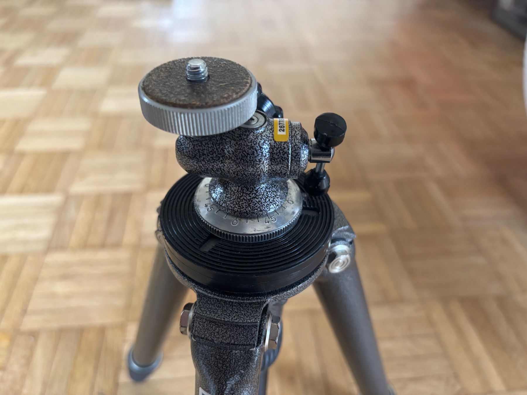 Gitzo Treppiedi & Teste: Gitzo Stativ G 106 – Usato da Zürich venduto da Tomtomtom63 4