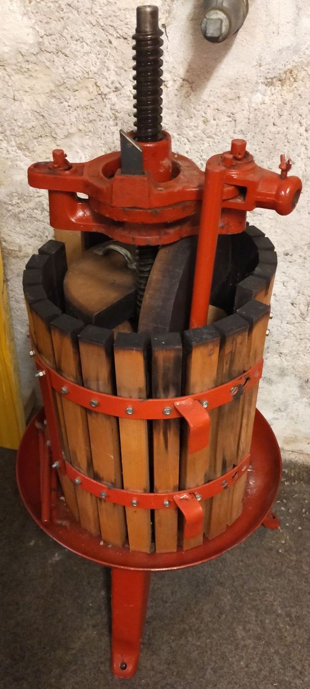 Alle Maschinen: Obstmühle und Obstpresse – Gebraucht aus Zürich von mat_ntp6