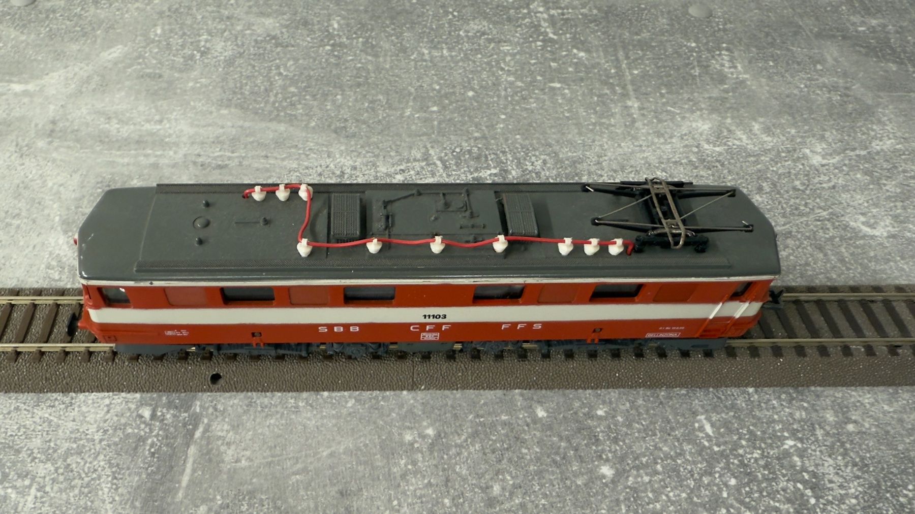 Lima Modellini di ferrovie: Lima Ae 6/6 Swiss Express H0 / DC – Usato da Schlieren venduto da rat_lq6b 4