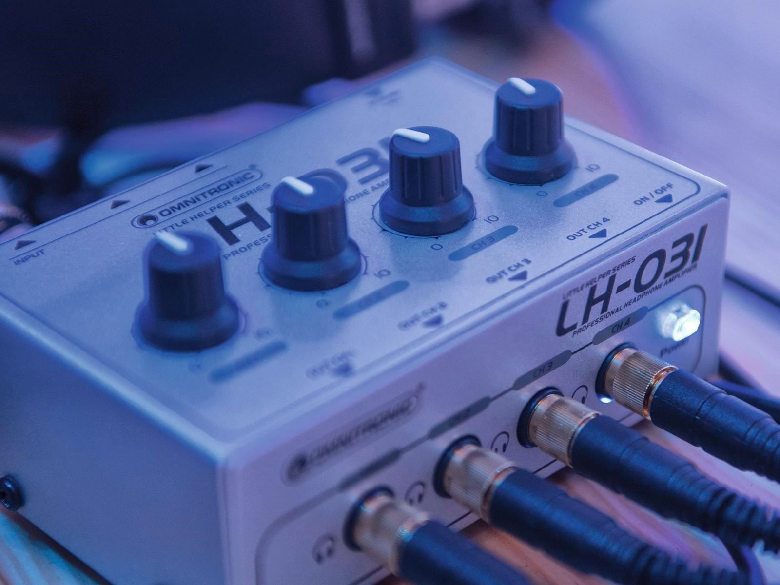 Amplificatori: OMNITRONIC LH-031 Kopfhörerverstärker – Nuovo e nell'imballaggio originale da Däniken SO venduto da Profog1 8