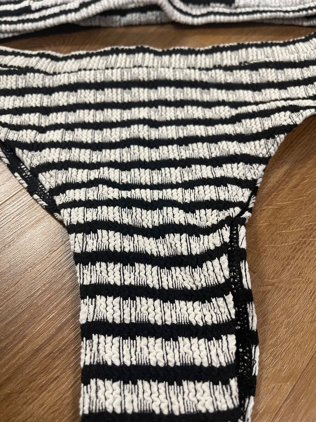 Costumi da bagno & Bikini: Gestreifter Bikini Neu Gr M Schwarz-Weiss – Nuovo e nell'imballaggio originale da Bassersdorf venduto da Sandy456 2