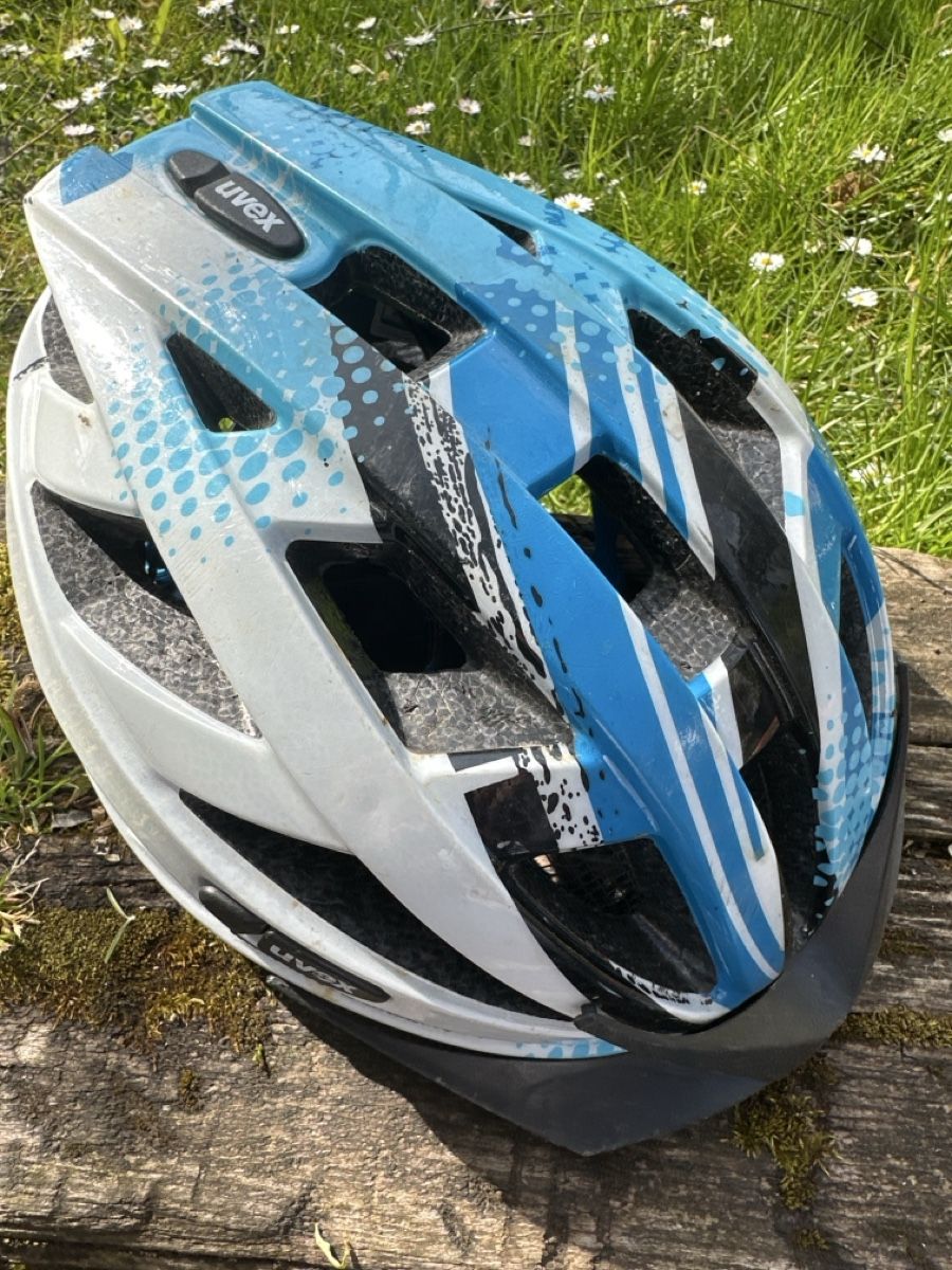 Uvex Caschi: Uvex Kindervelohelm 52-57 – Usato da Himmelried venduto da Kruemel70