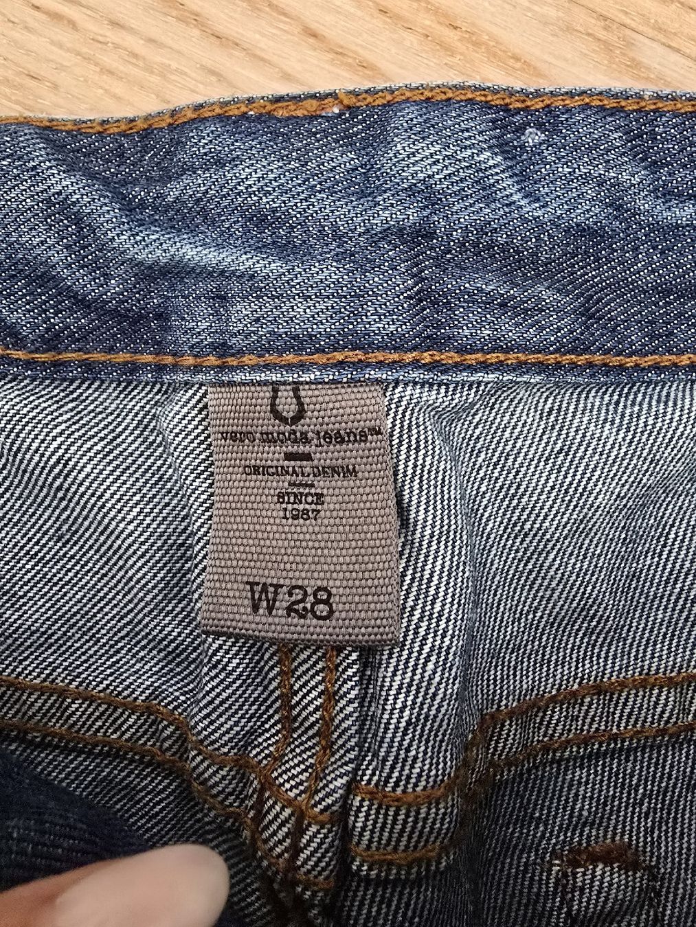Vero Moda Pantaloni: Vero Moda Jeans Shorts - Grösse M / W28 – Usato da Rickenbach b. Wil venduto da Kth_v8 1