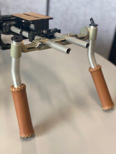 Altri Accessori: Vocas set Kamera Rig mit Leder Handle, Schulter Support – Usato da Arlesheim venduto da arbel 1