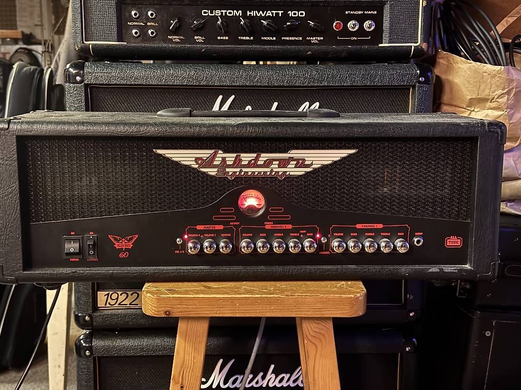 Ashdown Engineering Amplificatori: Tube Amp Ashdown Fallen Angel 60 HD – Usato da Chêne-Bougeries venduto da Lolotof
