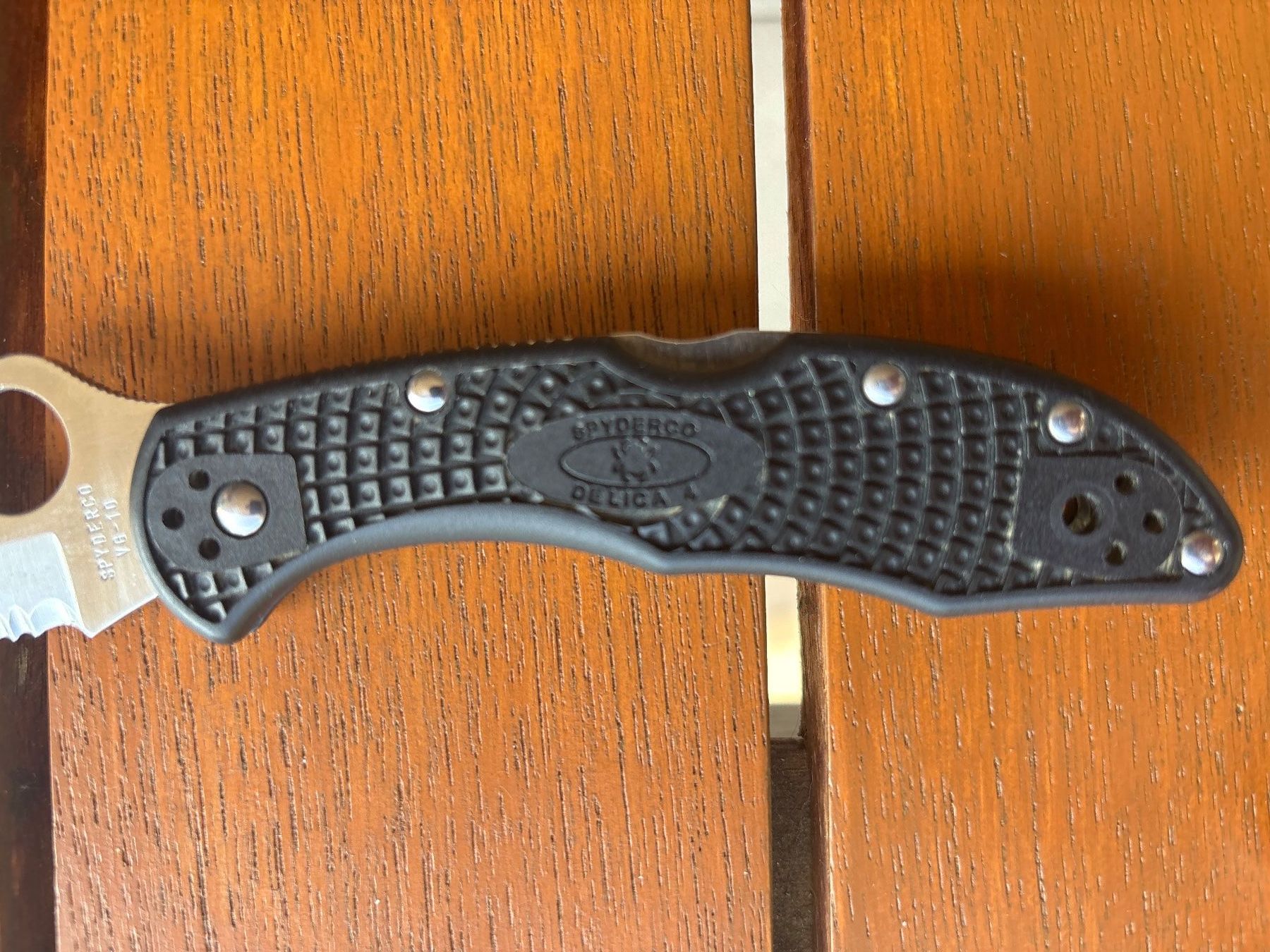 Spyderco Accessori: Spyderco Delica 4 Wellenschliff – Usato da Rheinfelden venduto da dhen 3