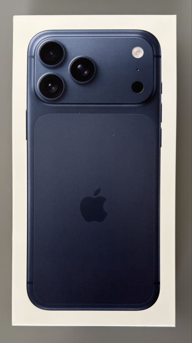 Apple Handys / Smartphones: Apple iPhone 17 Pro Max 256 GB Deep Blue – Gebraucht aus Fislisbach von dbe_fsw5