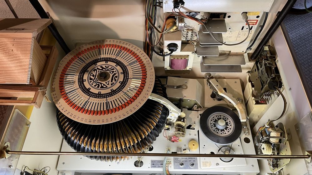 Originale Wurlitzer Jukebox, Modell Baltic 4 (Defekt) in Rothrist für ...