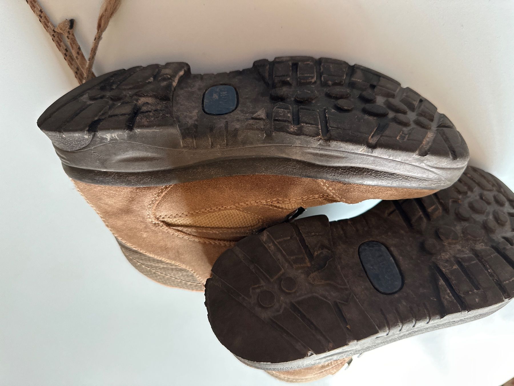 Meindl Schuhe für Jungen: Wanderschuhe Gr 35 – Gebraucht aus Grüningen von lovinho 2