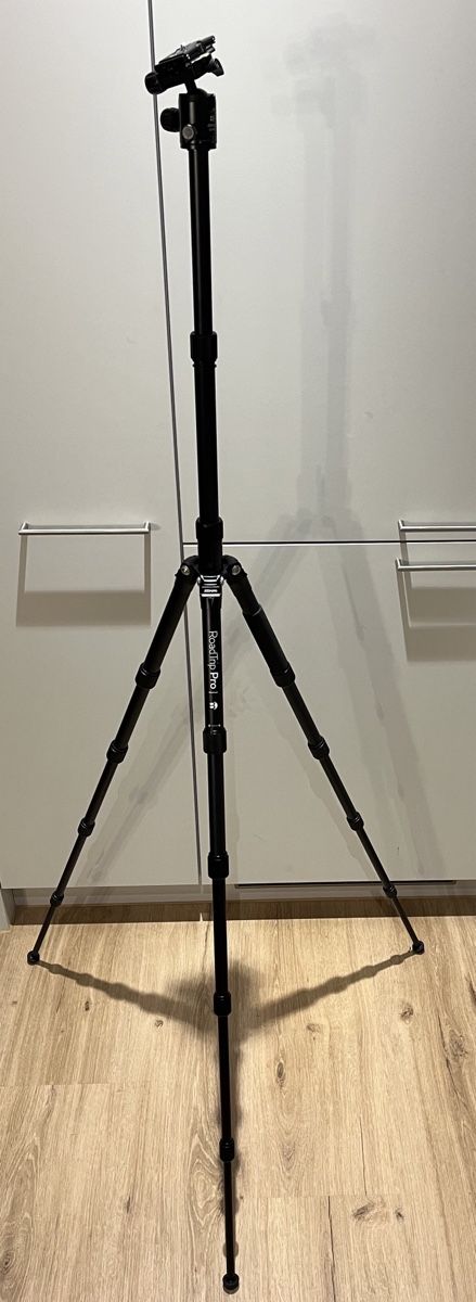 Treppiedi & Teste: MeFoto Roadtrip Pro Stativ – Nuovo (secondo la descrizione) da Davos Platz venduto da kev_r28p 5