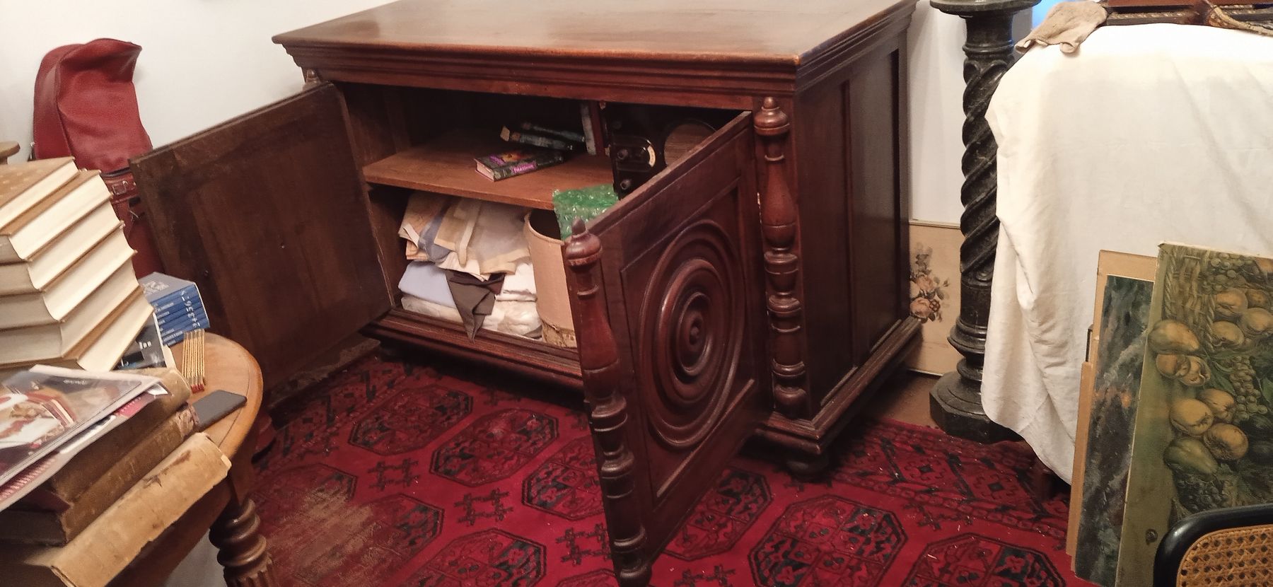 Credenze: credenza antica in noce – Usato da Lugano venduto da Johnny72 3
