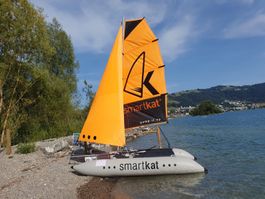 Smart Kat aufblasbarer Segelkatamaran Segelboot 