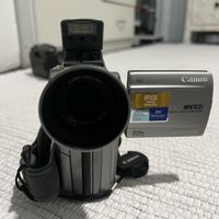 Canon MVX2i Camcorder mit optischem Bildstabilisator