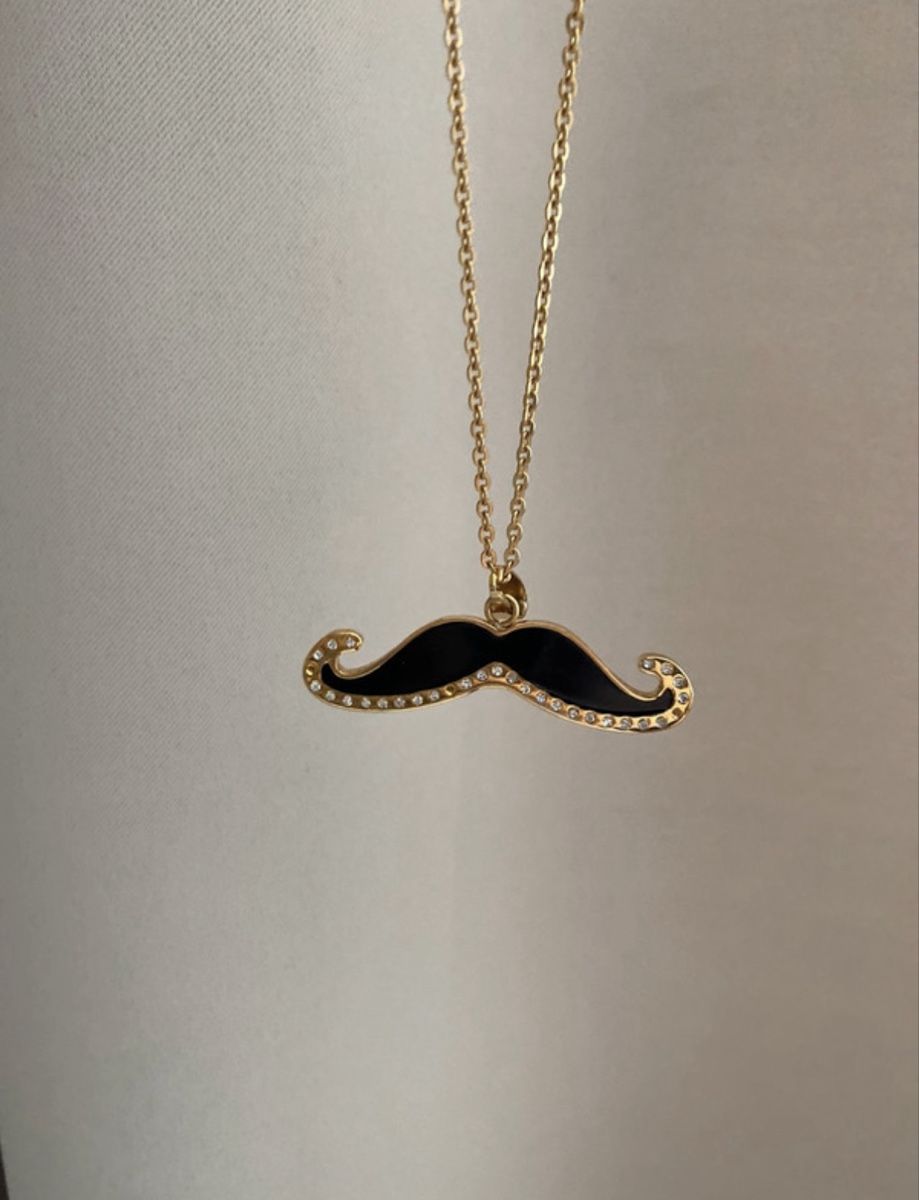 Autres bijoux: Mustache Necklace & Earrings Set – Neuf (Voir description) à Zürich par kru_8dtk 1