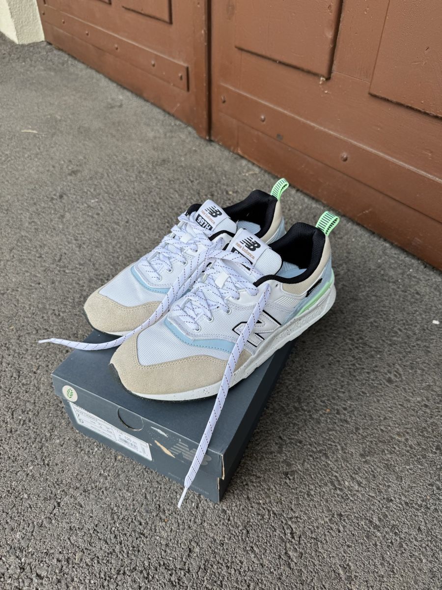 New Balance Scarpe da uomo: New Balance 997H Sandstone 40 – Nuovo (secondo la descrizione) da Porrentruy venduto da fee_24