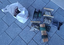 Rasenroboter Grasnägel und Begrenzungsdraht