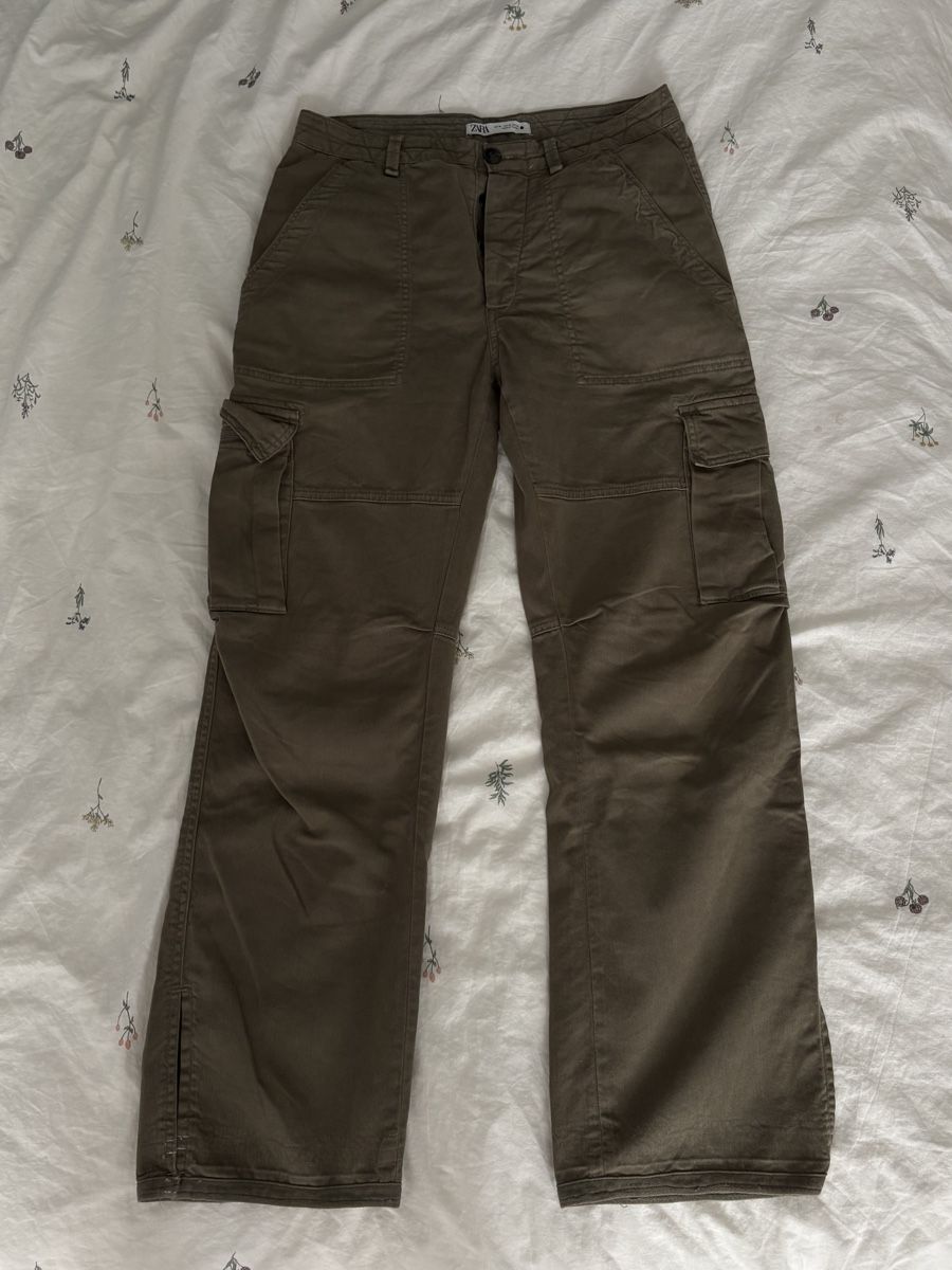 Zara Jeans: baggy jeans – Gebraucht aus Unterägeri von jmo_m9n6 1