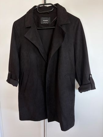 Blazer Wildlederoptik (schwarz in Grösse S) || Pull&Bear