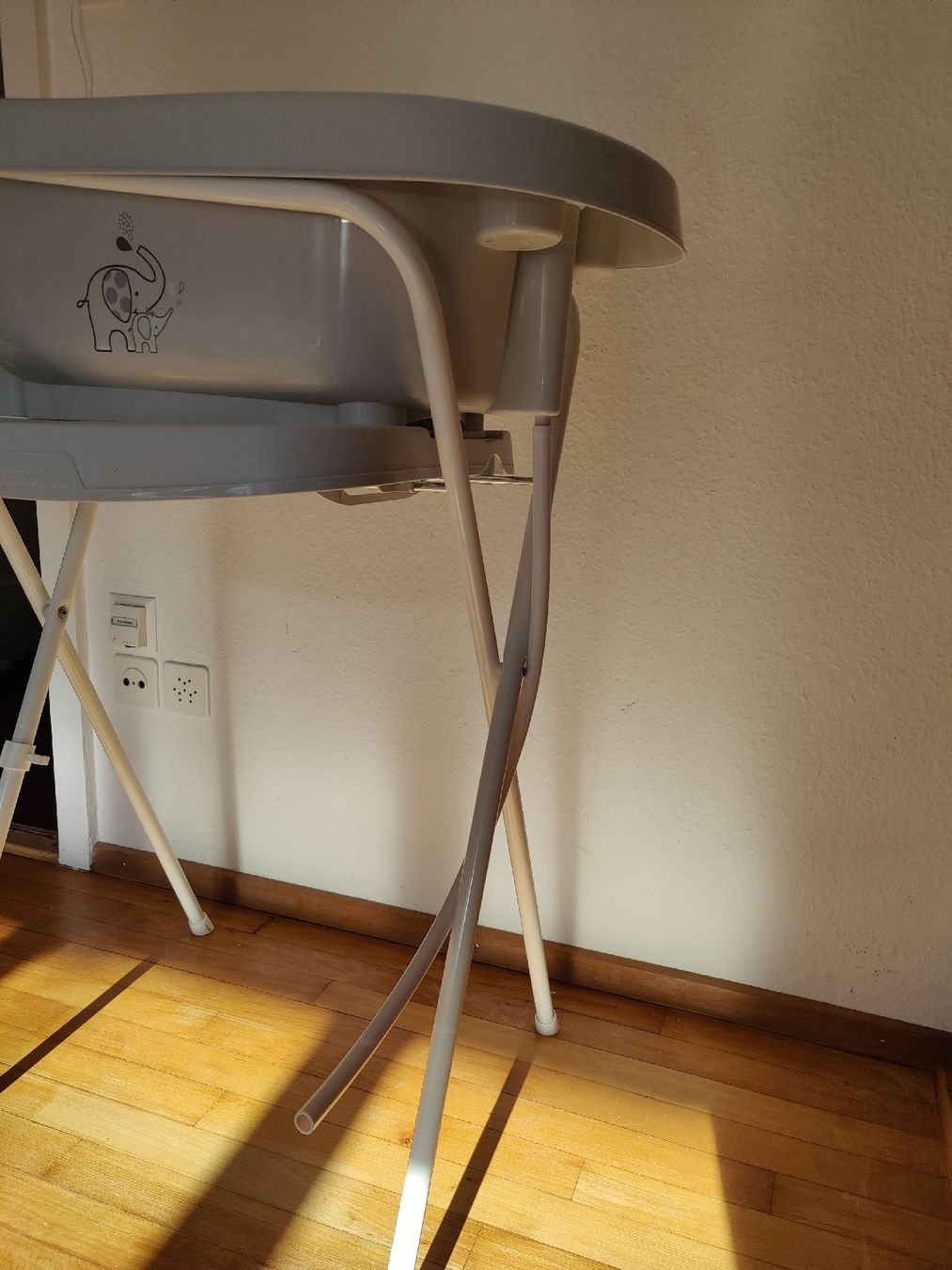 Tutto per il bagno: bébé-jou Babywanne inkl. Ständer & Badethermometer – Usato da Winterthur venduto da sya_hvz2 6