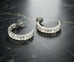 Exquisite Silber 925 Halbmond-Creolen mit Zirkonia - Neu