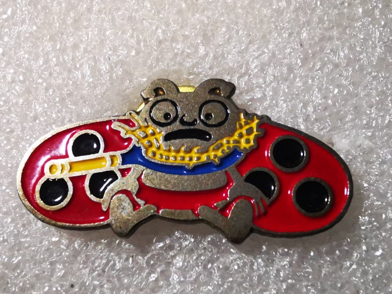 Placchette & Badge: Ansteckpin 9: Sonntagsblick – Usato da Oppligen venduto da Pin-Fall-Shop