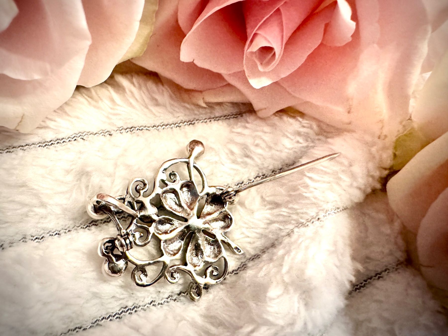 Spille & Fermagli: Vintage Kleeblatt Brosche mit Perlen Silber 925 Sterling – Nuovo (secondo la descrizione) da Zürich venduto da LIBELLA13 8