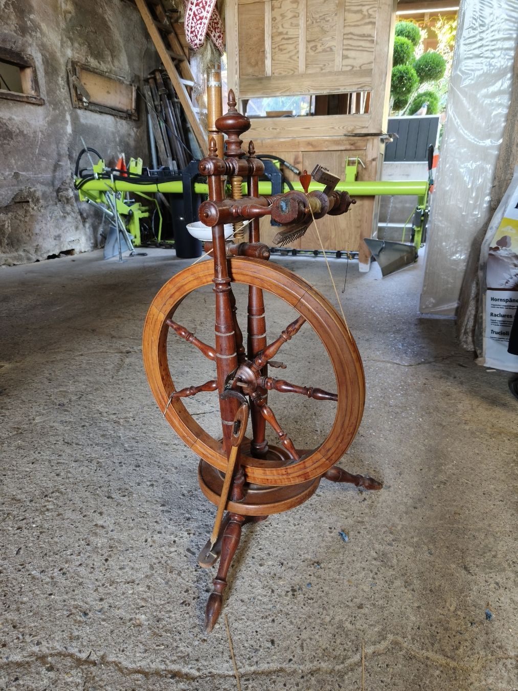 Spinnräder: Antikes Spinnrad  – Gebraucht aus Embrach von Cupcake_92