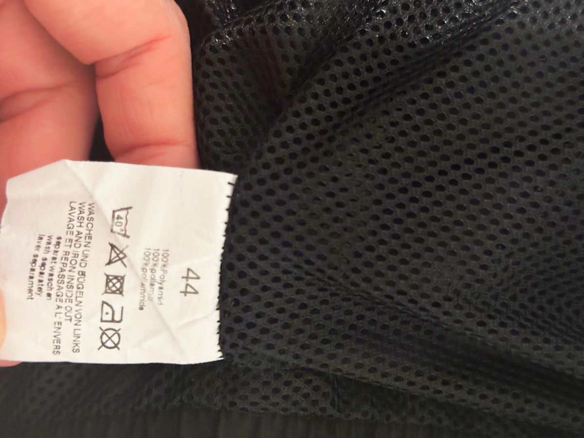 Pantaloni: Schwarze Trainerhosen Gr. 44 Sport – Usato da Eglisau venduto da Brewster1 3