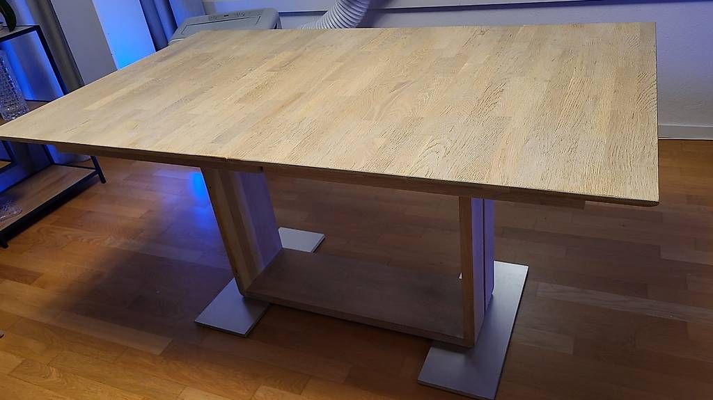 Tables: Designer Esstisch aus Echtholz, ausziehbar – D'occasion à Basel par Di_Key 2