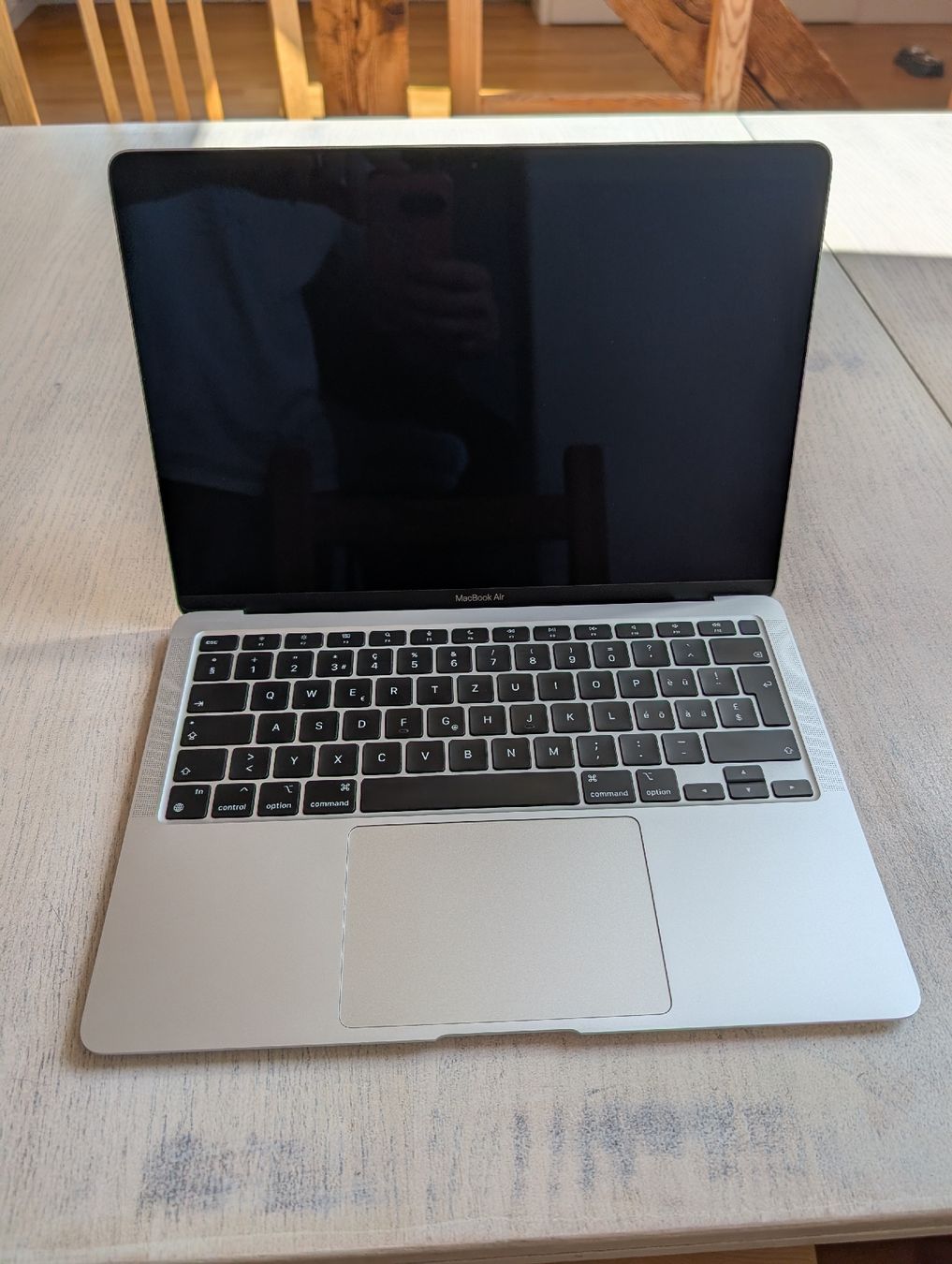 Apple Notebook: Apple Macbook Air 2020 M1 – Usato da Thun venduto da northlaner