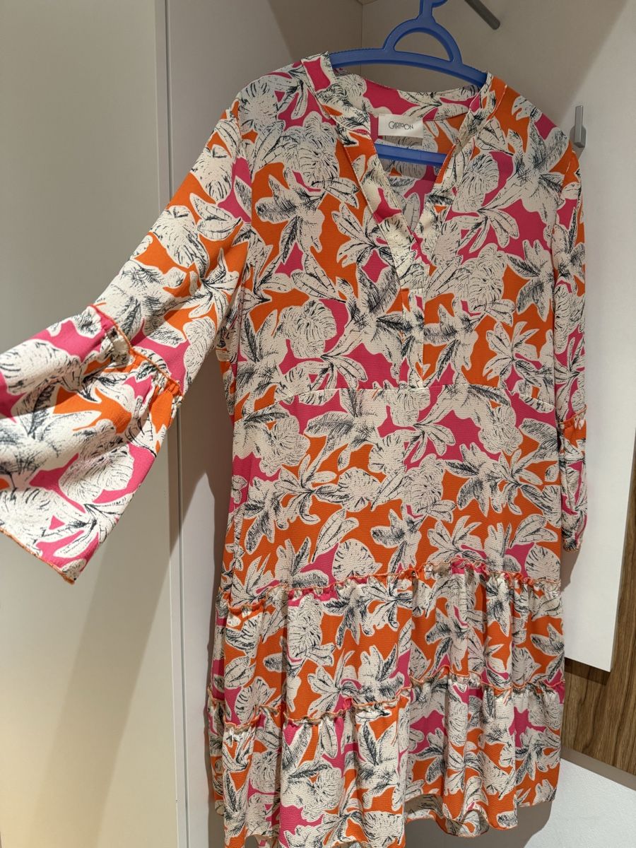 Kleider: Kleid orange-pink geblümt Grösse L  – Gebraucht aus Regensdorf von aid_hl7v 1