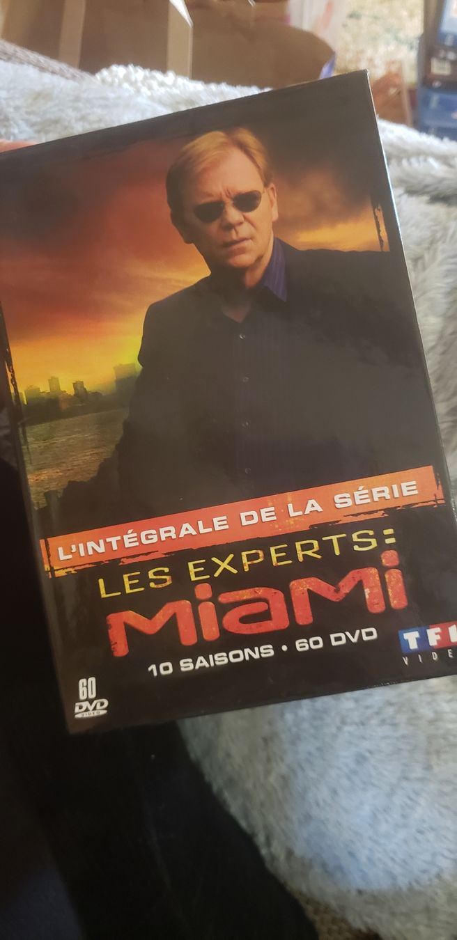 Tutti i DVDs: Les experts Miami, l'intégrale  – Usato da Le Séchey venduto da Jill93 1