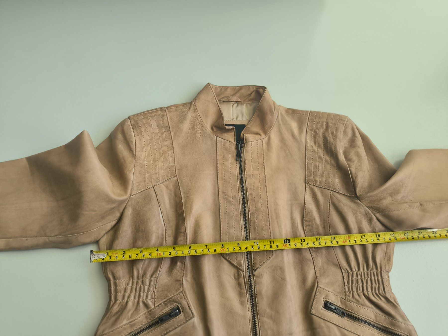 Giacche: Echtleder beige Jacke mittel – Usato da Wallisellen venduto da C_DM 5