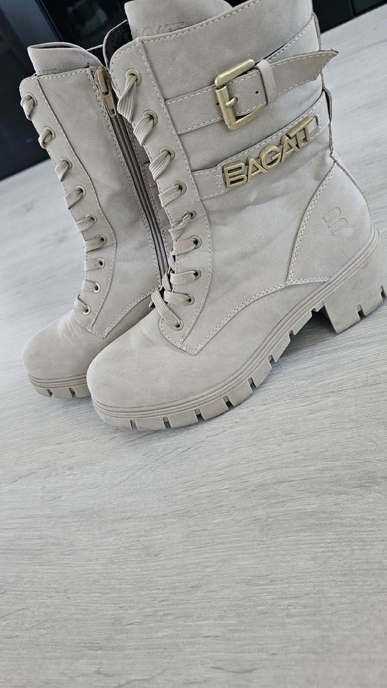 Bagatt Scarpe da donna: BAGATT Stiefel Beige Gr. 39 – Nuovo (secondo la descrizione) da Baden venduto da MiaNy 1