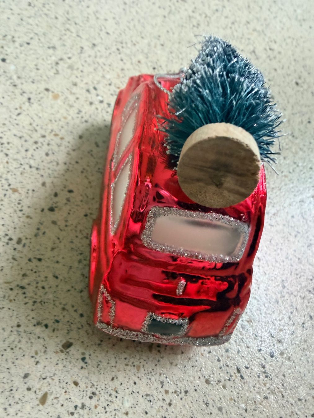 Pfister Tutte le decorazioni: Nostalgischer Christbaumschmuck: Rotes Auto mit Baum – Nuovo (secondo la descrizione) da Brütten venduto da Rod816 3