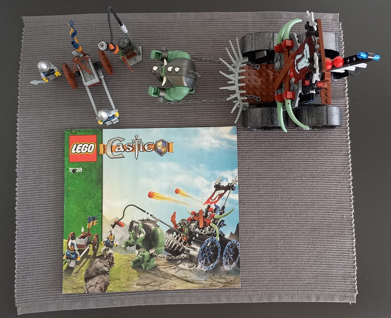 Lego Spielzeuge: Lego Castle 7038 – Gebraucht aus Emmenbrücke von poros221 3