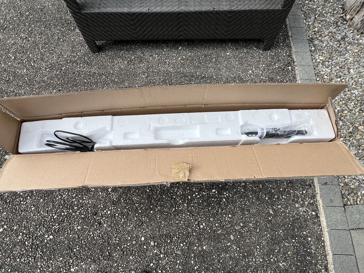 Fernseher: QLed Hisense TV  – Defekt aus Oftringen von Lana_ 2