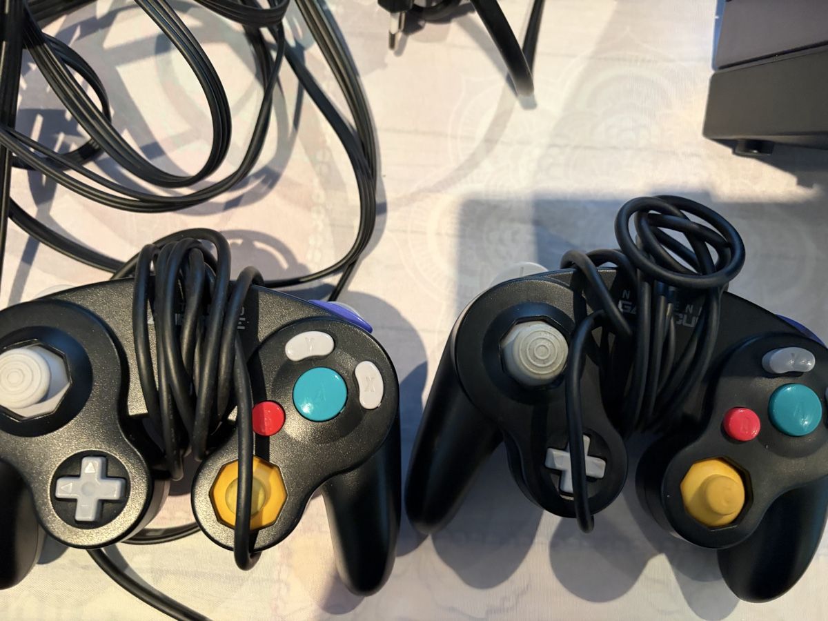 Nintendo Console: Console Nintendo GameCube – Usato da Echallens venduto da leo_dk2d 3