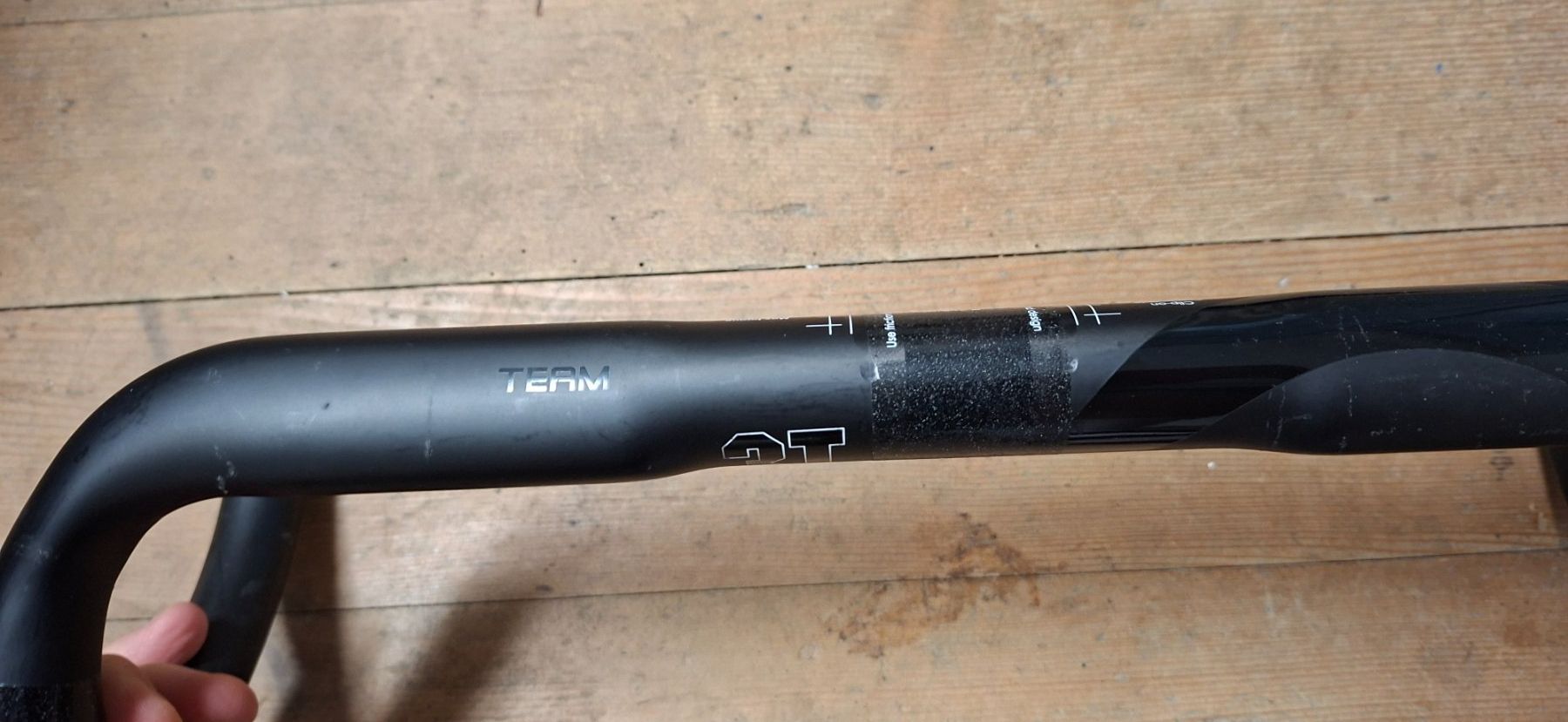 3T Pezzi di ricambio: 3T Ergonova Team Carbon Rennradlenker 42cm – Usato da Liestal venduto da Schaf5 2