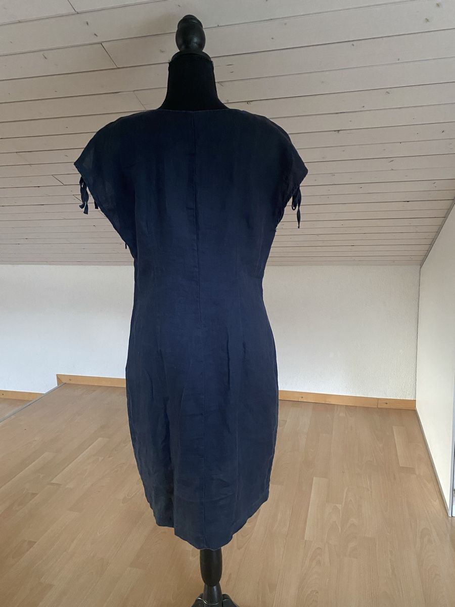 Manor Vestiti: Manor LeKleid dunkelblau Gr.38 – Nuovo (secondo la descrizione) da Buochs venduto da H16 2