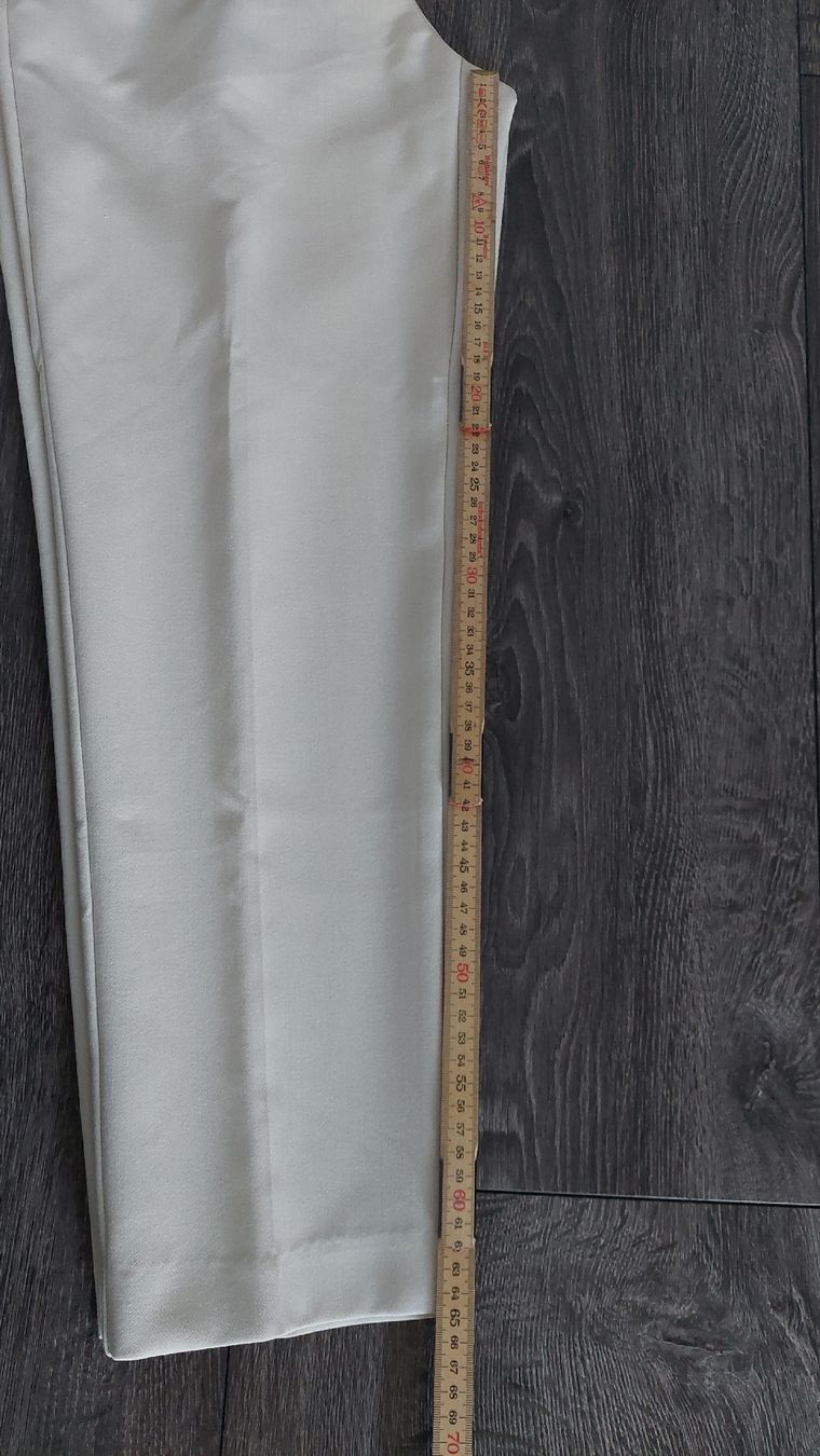 Zara Pantaloni: Elegante Stoffhose in Creme - Grösse 34 – Usato da Gwatt (Thun) venduto da Letzte-Chance-II 8