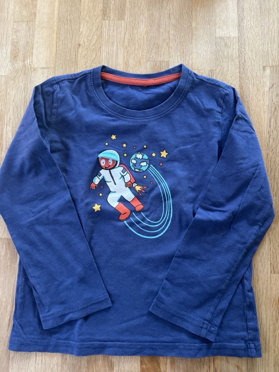 Lotti & Set di vestiti: Kinder set with clothing 116. – Usato da Bachenbülach venduto da Dana_Ondrasik 2