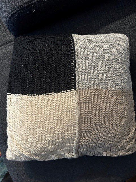 Loberon Cuscini: Sofa Kissen Loberon – Usato da Bergdietikon venduto da Joyosa