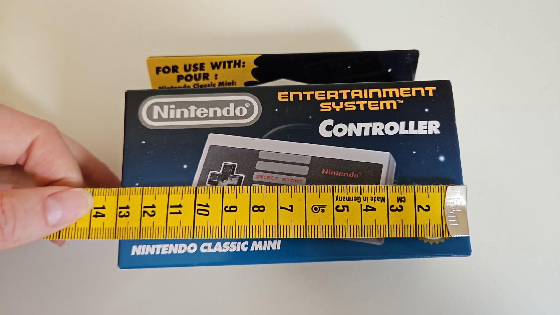 Nintendo Console: NES Mini - Nintendo Mini Classic Controller (PAL) Neu  Spiel – Nuovo (secondo la descrizione) da Schaffhausen venduto da sabrina915 1