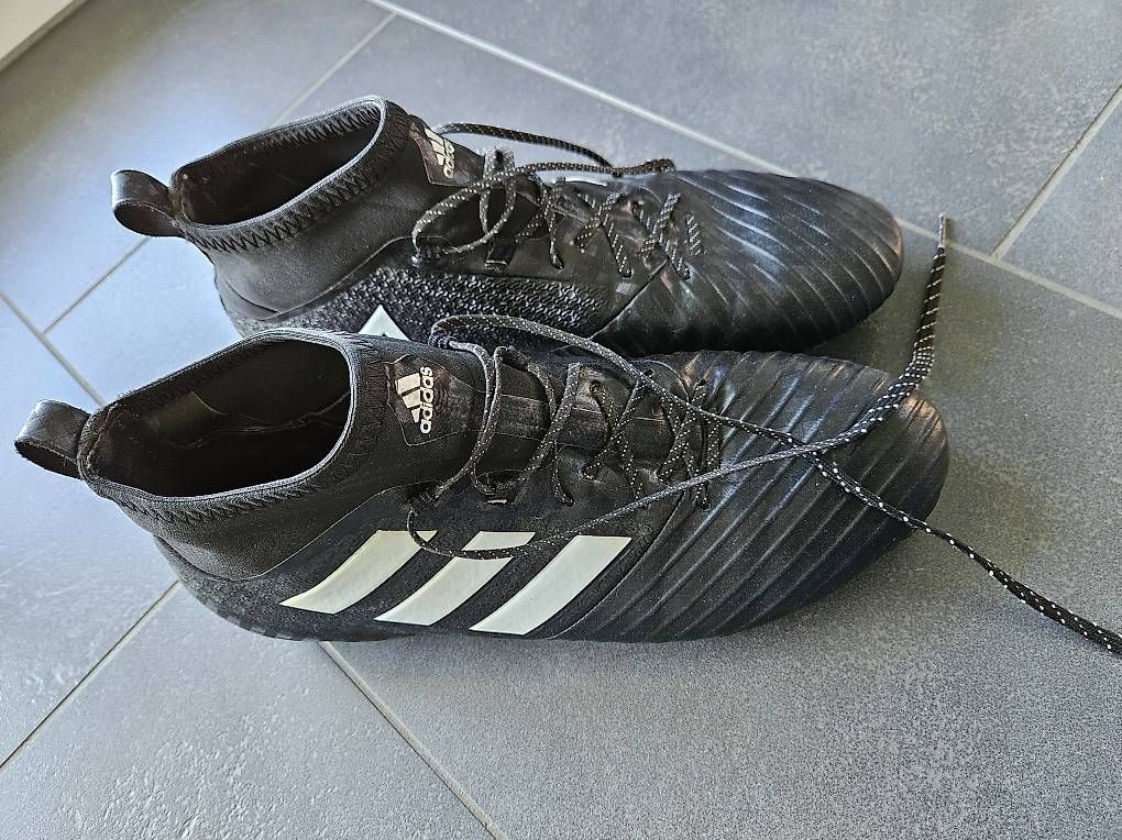 Scarpe da uomo: Fussball-Schuhe mit Noppen – Usato da Neudorf venduto da Vogelhof