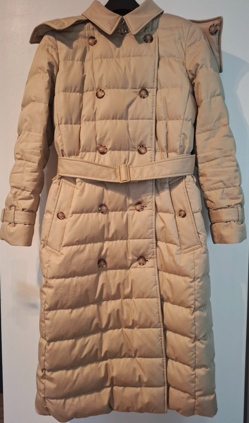 Burberry Cappotti: Burberry Ashwick Double Breasted Quilted Down Coat, L – Usato da Carouge GE venduto da Juli_03 3