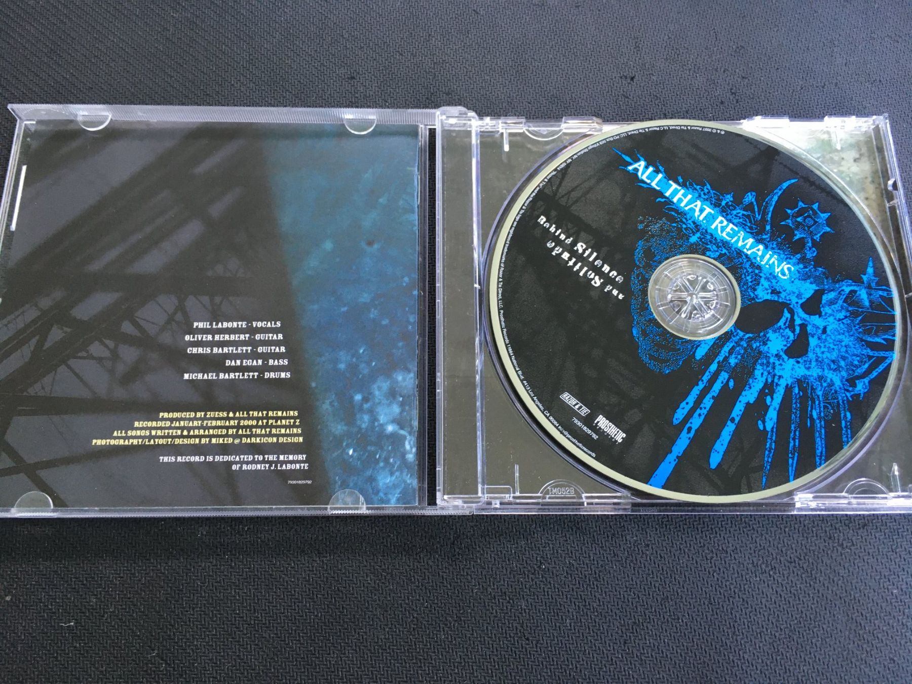 CD: All That Remains - Behind Silence And Solitude -CD- – Usato da St.Gallen venduto da MedienJoe 1