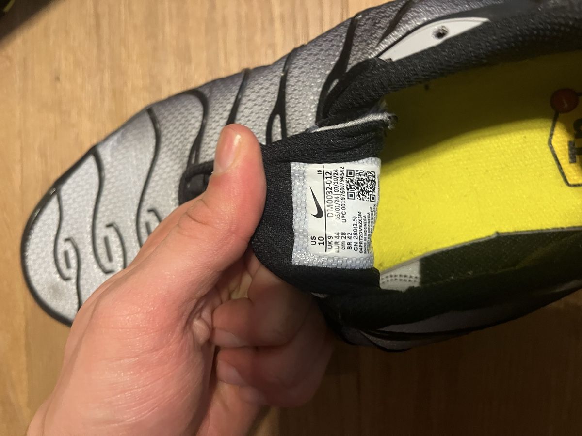 Nike Herrenschuhe: Nike Air Max Plus TN Grösse 44 – Gebraucht aus Münchenbuchsee von salty 3