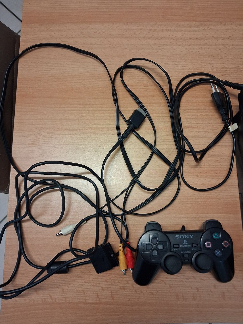 Sony Spiele: Ps2 complète avec manette et jeux – Gebraucht aus La Chaux-de-Fonds von syl_lvy2 2